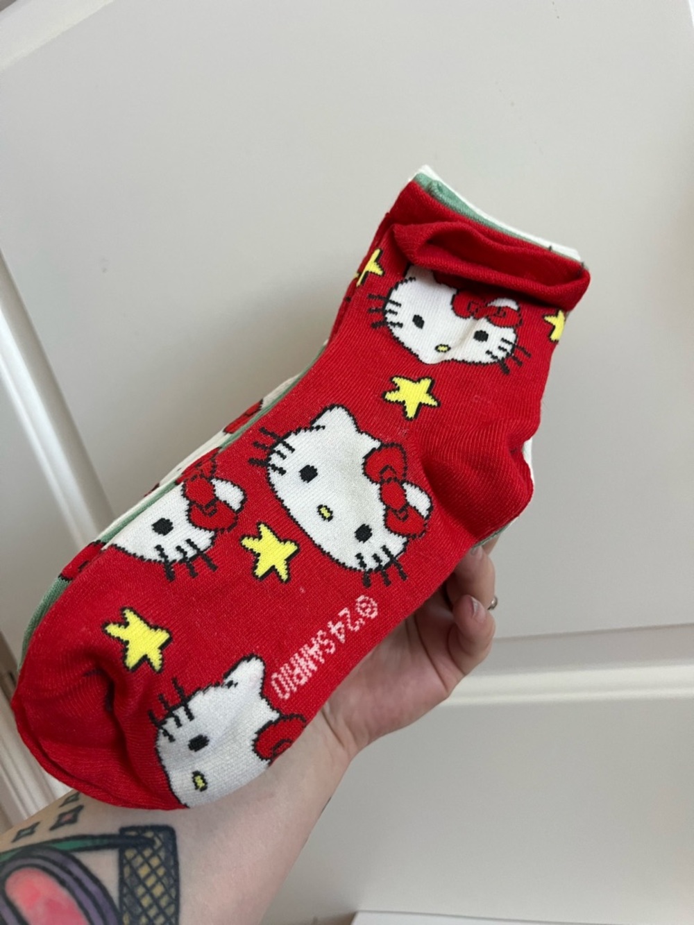 Hello Kitty Christmas socks - Picture 2 of 4